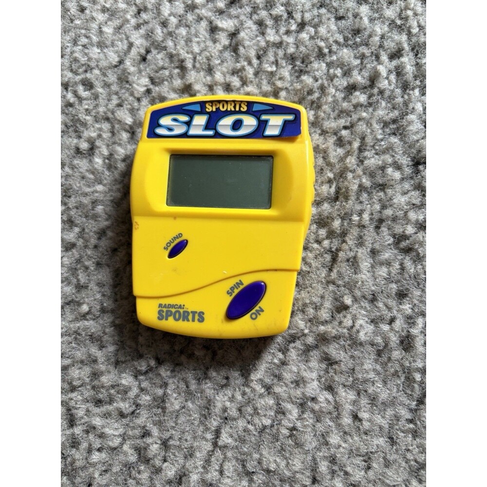 RADICA SPORTS POCKET SLOTS CASINO HANDHELD LCD ELECTRONIC GAME 1990s YELLOW MINI